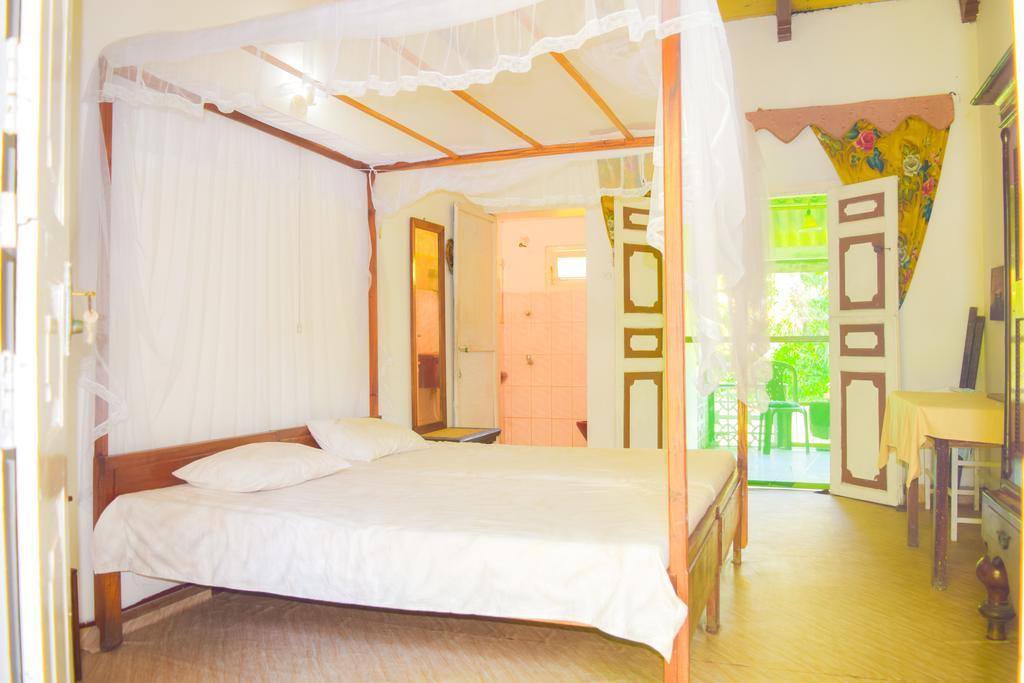 Shammie Guest House ฮิกคาดูวา ภายนอก รูปภาพ